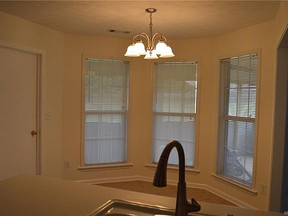 4th image of 5901 Wessex Ct