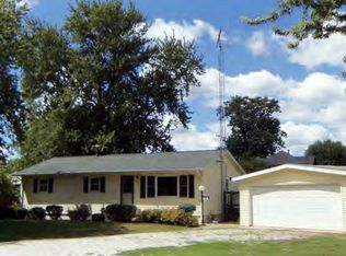 511 S Scott St, Oakwood, IL 61858