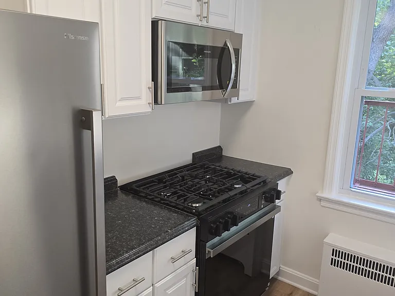 1974 Saint Georges Ave #11 — Photo 10