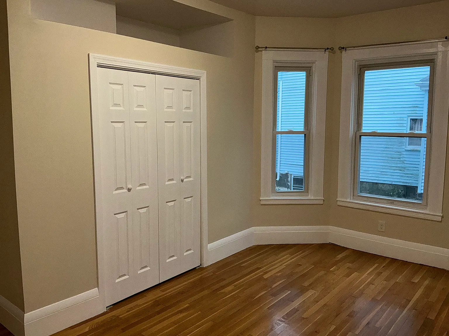 2 bed, 1000 sqft, $2,750 — Photo 3
