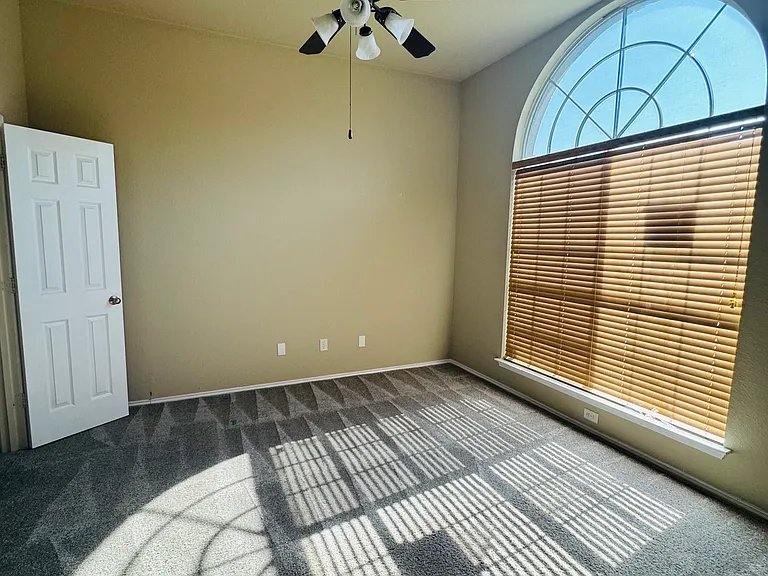 10100 Saint James St — Photo 2