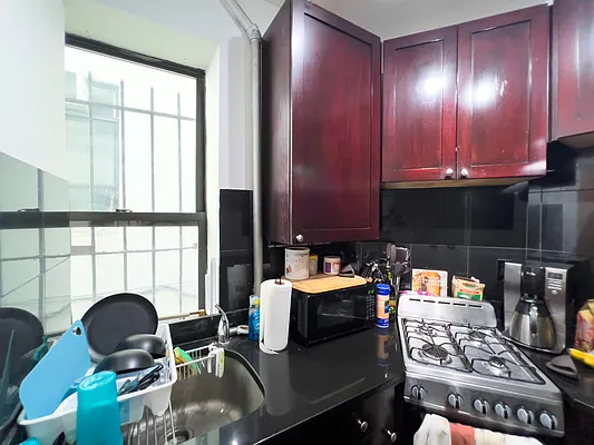 Rented by Denise Rosenblum, LREB | media 17