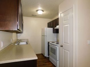 1814 Hunt St #1900-12, Commerce, TX 75428
