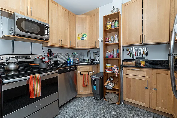 Rented by Rita S Citrin, LREB | media 4