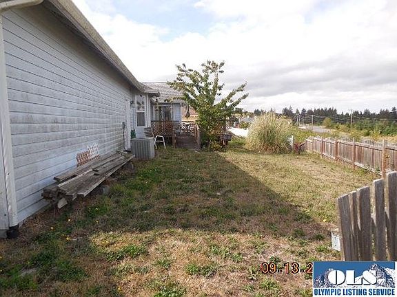 5th image of 20 Coral Dr