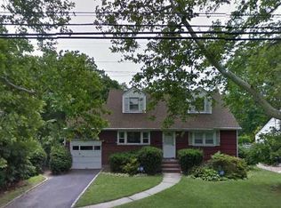 1792 Jerusalem Ave, Merrick, NY 11566