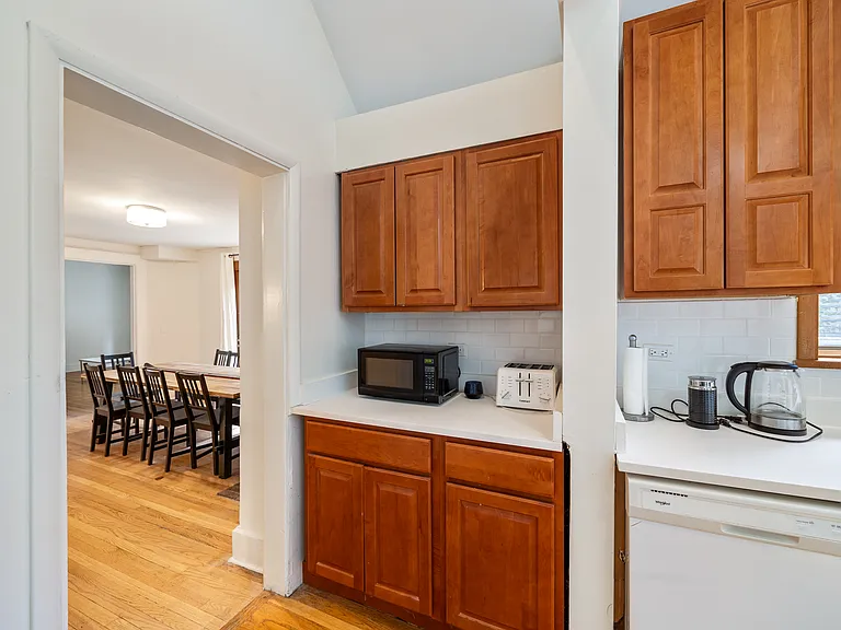 1906 Orrington Ave — Photo 26
