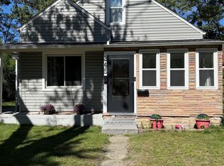 345 E Maxlow Ave, Hazel Park, MI 48030
