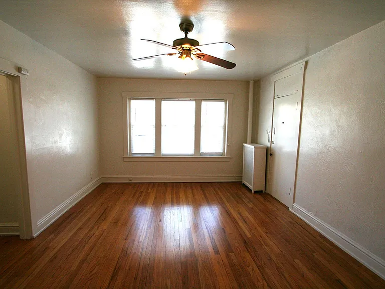 720 E 12th Ave #4 — Photo 3