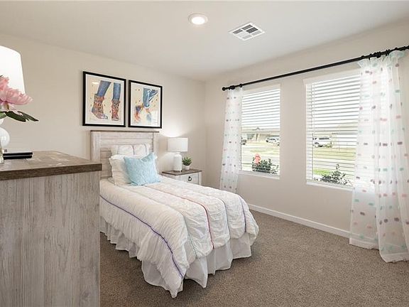 3rd image of 3204 Tide Wind Dr