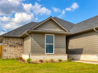 1702 E Main St, Whitehouse, TX 75791