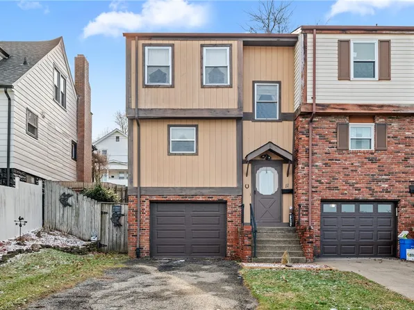 11 McKinley Sq, Coraopolis, PA 15108