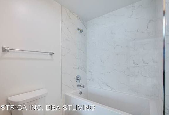 4th image of 545 N Kenmore Ave #17405737
