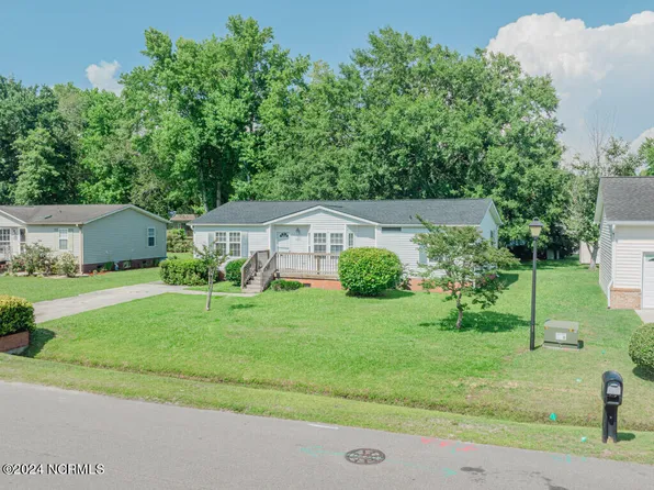 1085 Waterview Lane, Carolina Shores, NC 28467