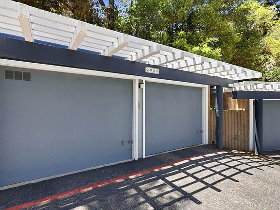 4th image of 2052 Wharf Rd