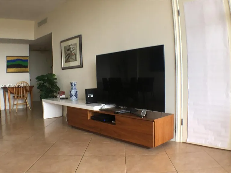 151 Crandon Blvd #833 — Photo 8