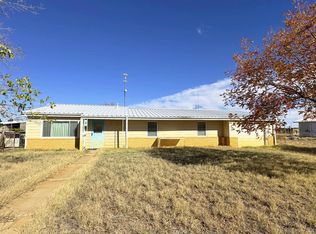 8 E Rocky Rd, Jal, NM 88252
