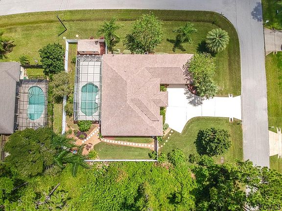 3rd image of 27 Eastmoor Ln
