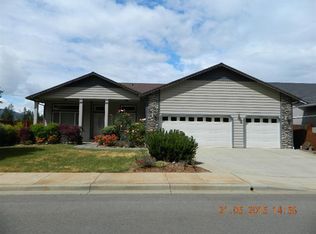 289 Hanby Ln, Cave Junction, OR 97523