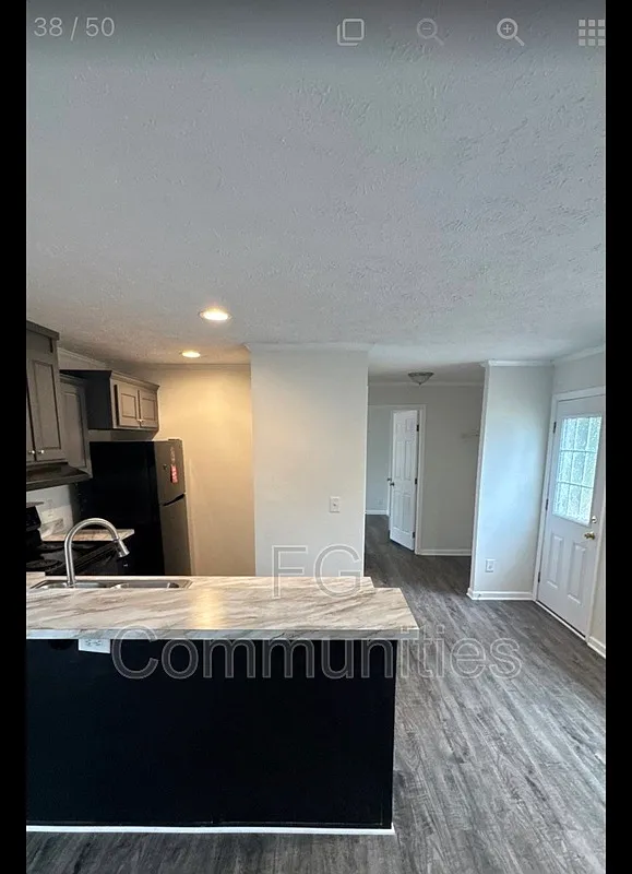2 bed, 2.0 bath, $975 — Photo 2