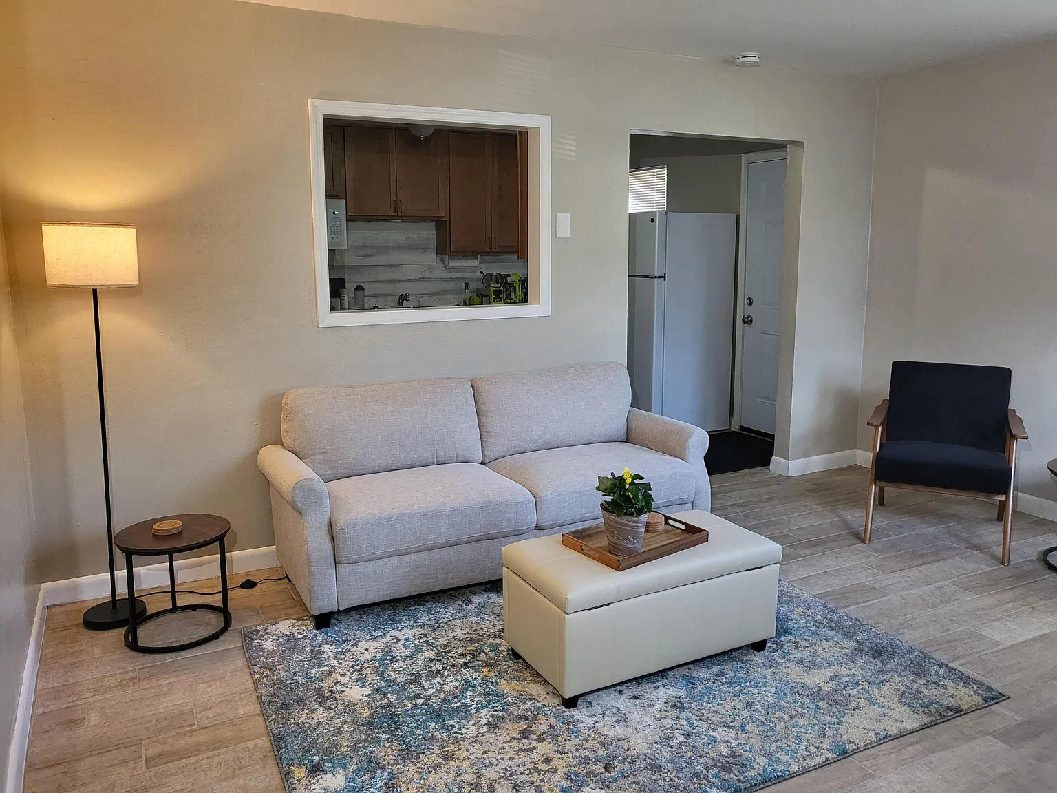 2 bed, 800 sqft, $1,800 — Photo 2