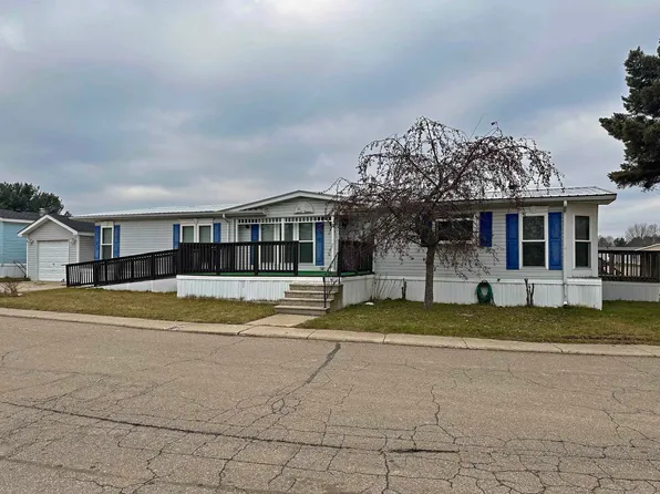 304 Oak Ln, Flint, MI 48506