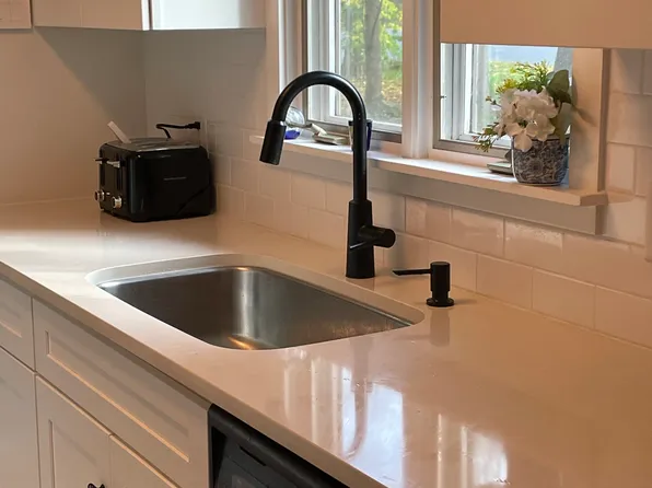 142 Burleigh Dr #1, Ithaca, NY 14850