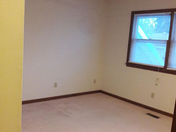 4th image of 1016 South St