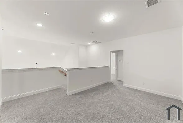 1210 Redcoat Dr — Photo 10