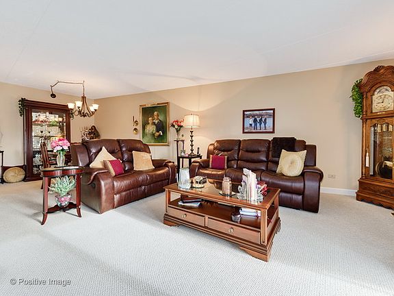4th image of 1 Bloomingdale Pl APT 312