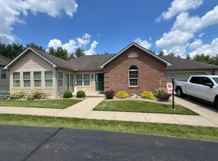 564 Edgehill Cir, Logan, OH 43138
