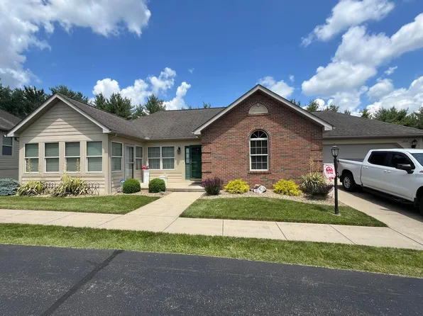 564 Edgehill Cir, Logan, OH 43138