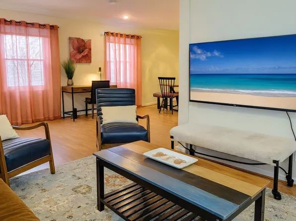 2028 Pimmit Dr #Id1473419p, Falls Church, VA 22043