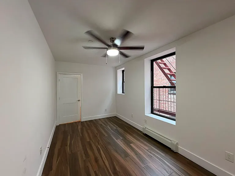 1019 Southern Blvd #4A — Photo 2