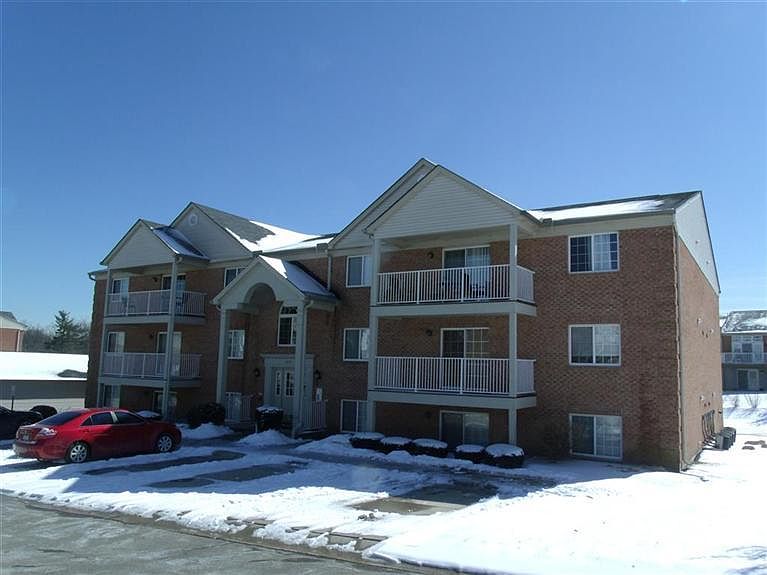 1st image of 3352 Emerald Lakes Dr #3352