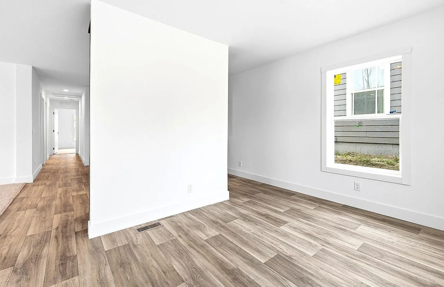 Single Family House — Photo 4
