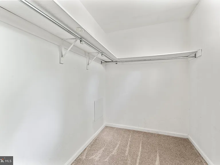12820 Lake Wilderness Ln — Photo 18