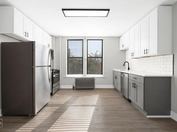 447 N Austin 5959-69 W Midway Park Chicago, IL 60644, 447 N Austin Blvd #5967-3, Chicago, IL 60644