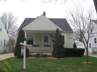 829 N Edgeworth Ave, Royal Oak, MI 48067