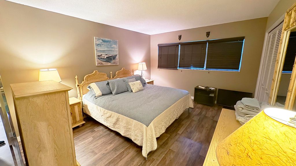 3091 N Course Dr APT 709, photo 5