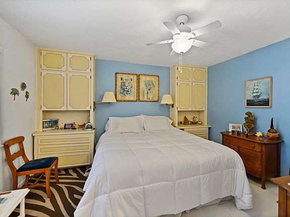 Home For Sale In Greenway Village