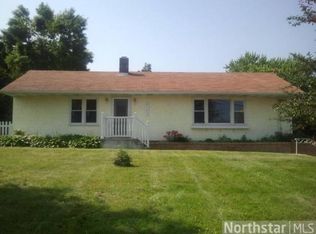 6207 10th St N, Oakdale, MN 55128