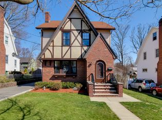 52 Morningside Rd, Fairfield, NJ 07044