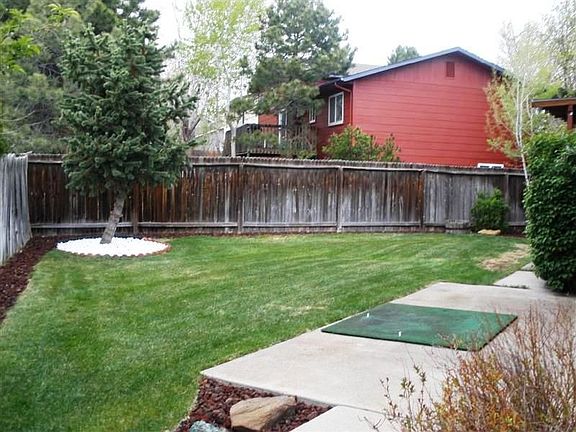 fully fenced w/ auto sprinkler