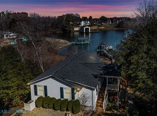 145 Messick Ln, Lottsburg, VA 22511