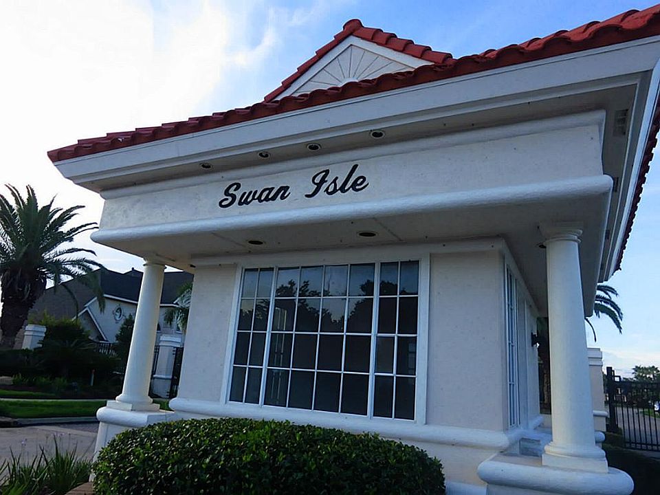 1st image of 89 Palm Blvd
