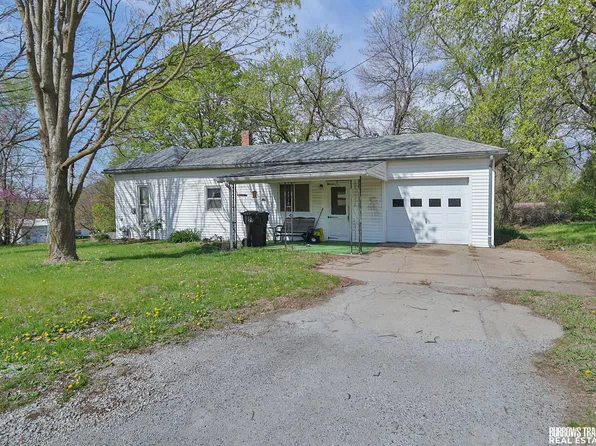 890 Broadway St, Tecumseh, NE 68450