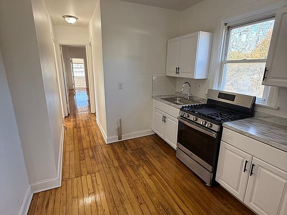 2nd image of 174 Hillside Ave Floor 2