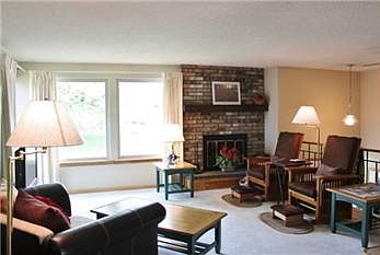 Large Bright Living Room