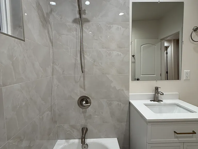 378 W Wilson Ave — Photo 12